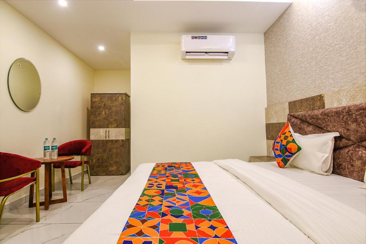 Fabhotel Meridian Inn Mohali Extérieur photo