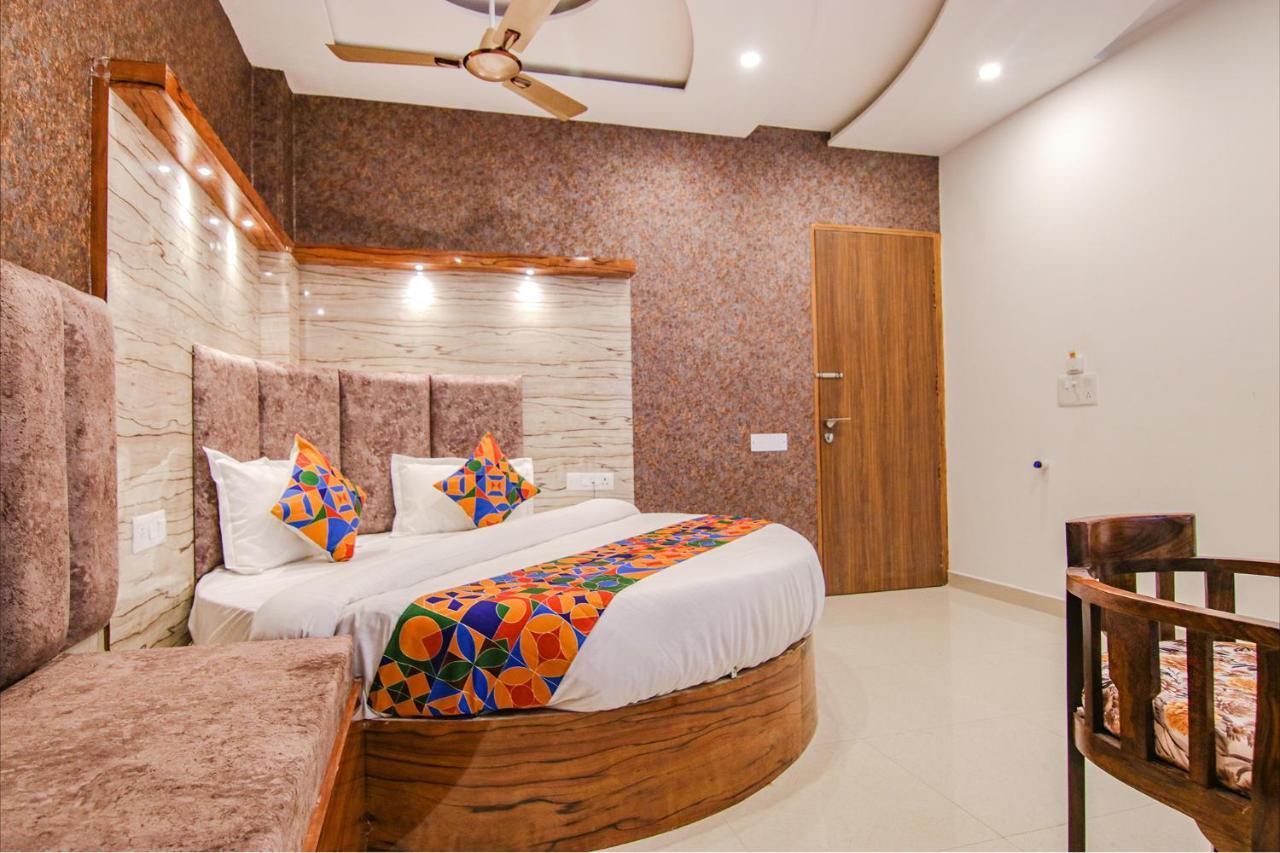 Fabhotel Meridian Inn Mohali Extérieur photo