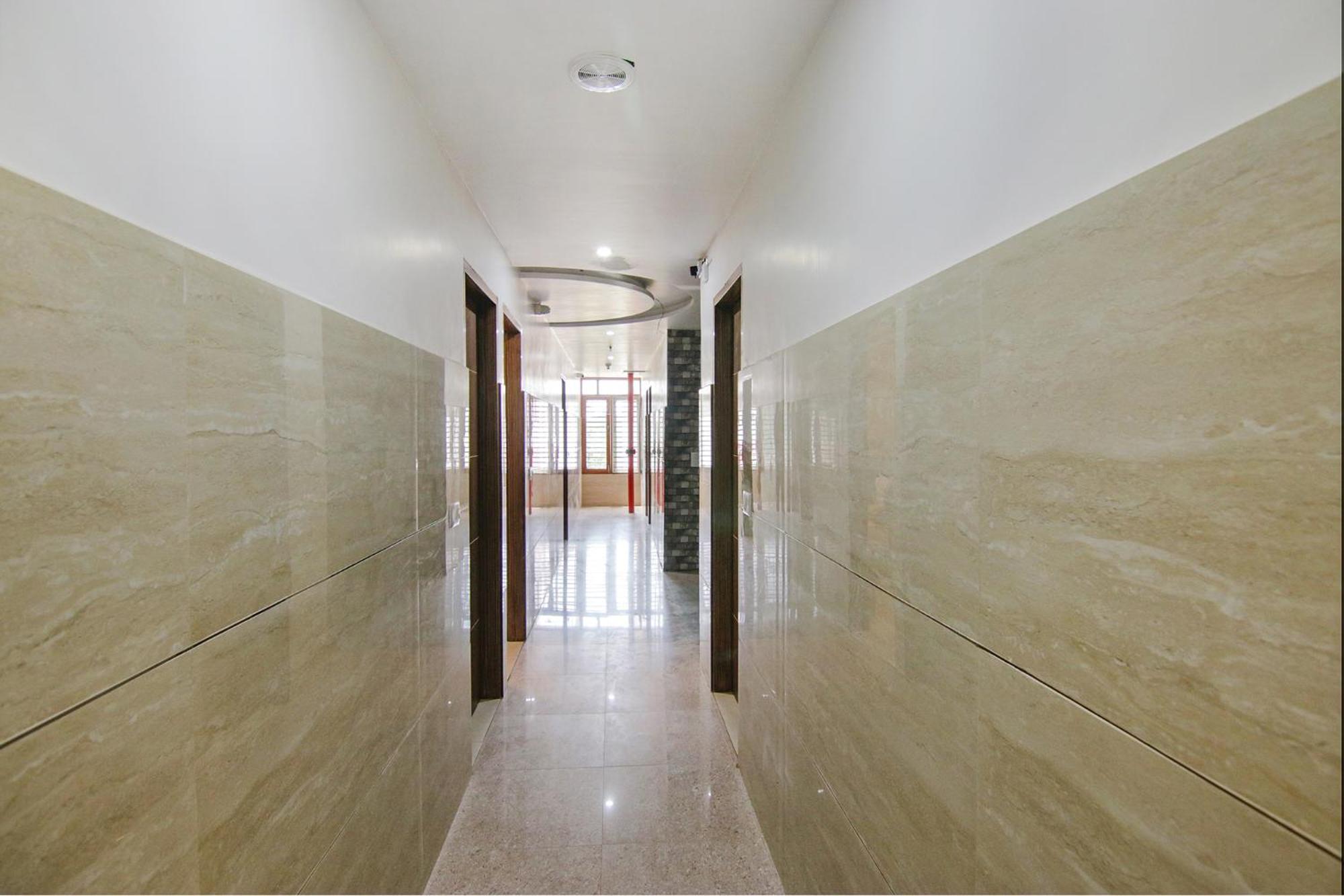 Fabhotel Meridian Inn Mohali Extérieur photo