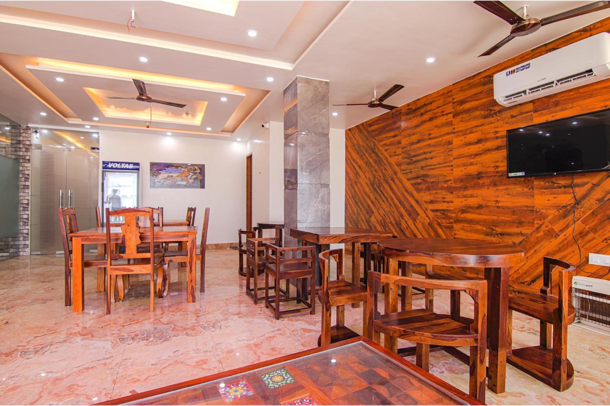 Fabhotel Meridian Inn Mohali Extérieur photo